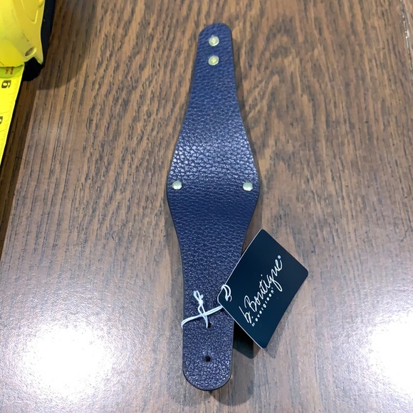 Hammered Metal Vegan Navy Leather Bracelet - Picture 3 of 5